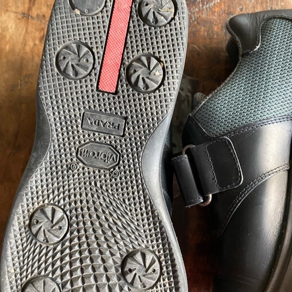 Authentic vintage PRADA chunky Velcro leather shoes. Size IT 39.5 (10). - Picture 5 of 12